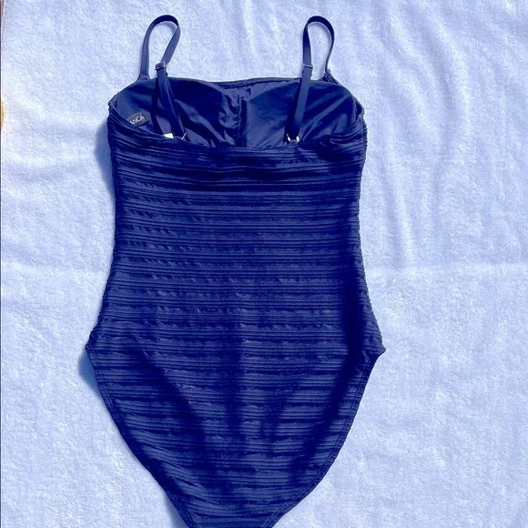 La Blanca Fluid Lines One Piece Swimsuit - NWOT Indigo Blue - Picture 8 of 13